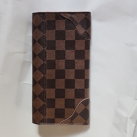 Authentic Louis Vuitton Caissa Damier Wallet - Picture 2 of 12